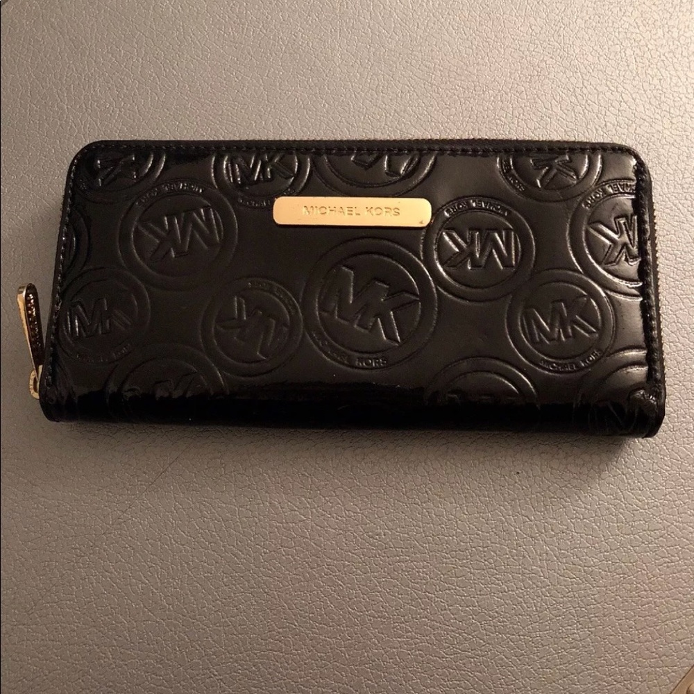 Black Michael Kors Wallet